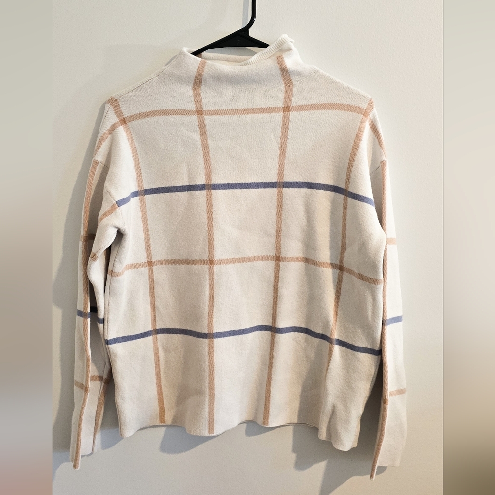 Tahari Women's Mock Neck Sweater - Blue, Tan, and White